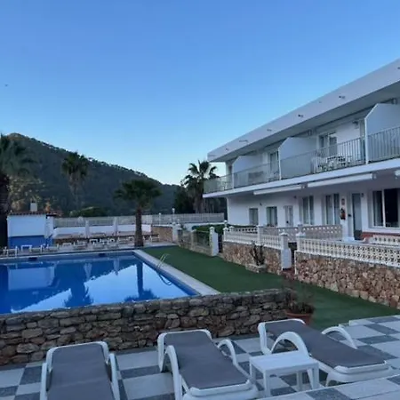 Cana Sofia * Cala Llonga (Ibiza)