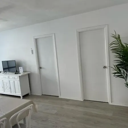 Cana Sofia Apartment Cala Llonga (Ibiza)