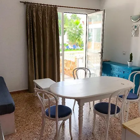 Cana Sofia * Cala Llonga (Ibiza)